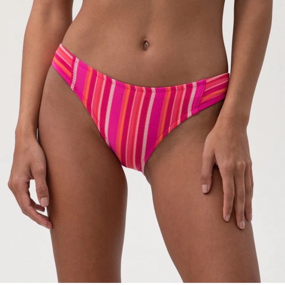 TOP AND BOTTOM TRINA TURK MARAI LOW RISE FRENCH CUT SWIM - Picture 3 of 10